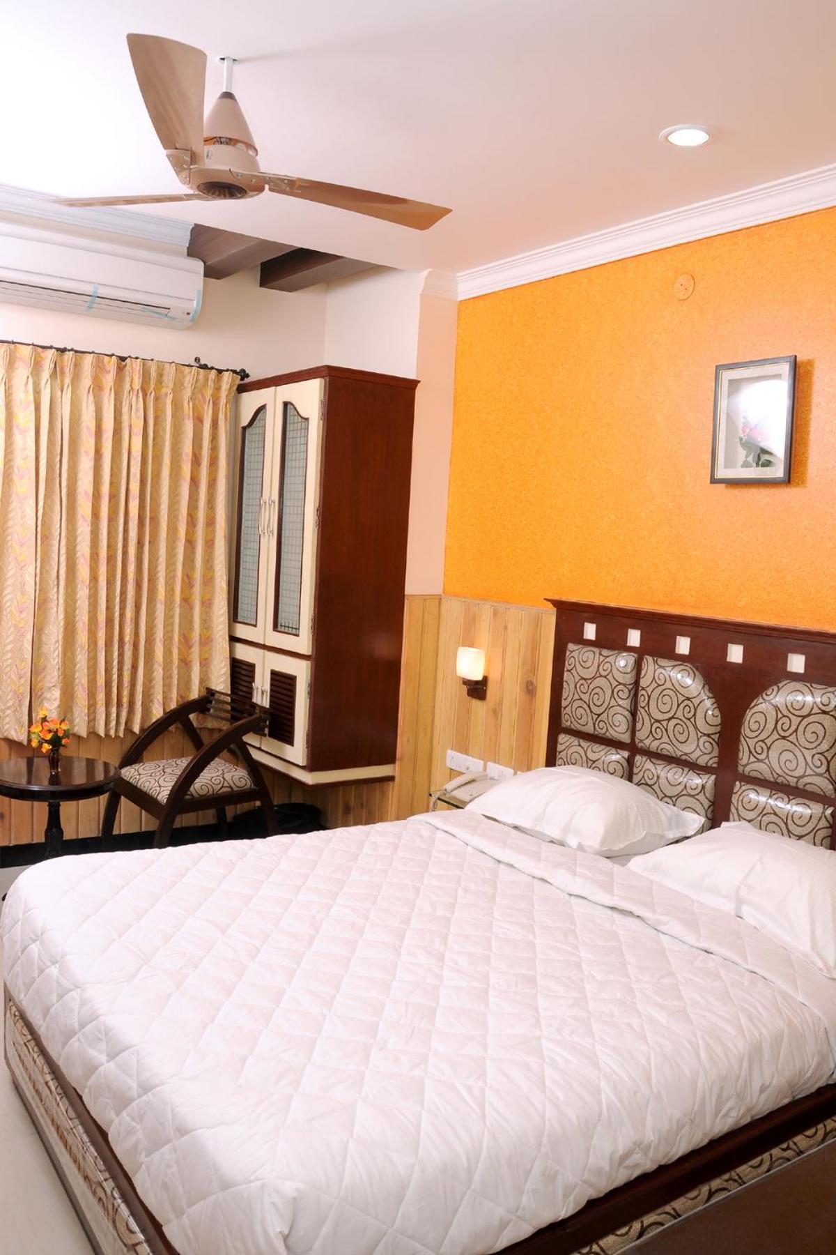Hotel Sree Baalaaji Bhavan Dindigul Exteriör bild